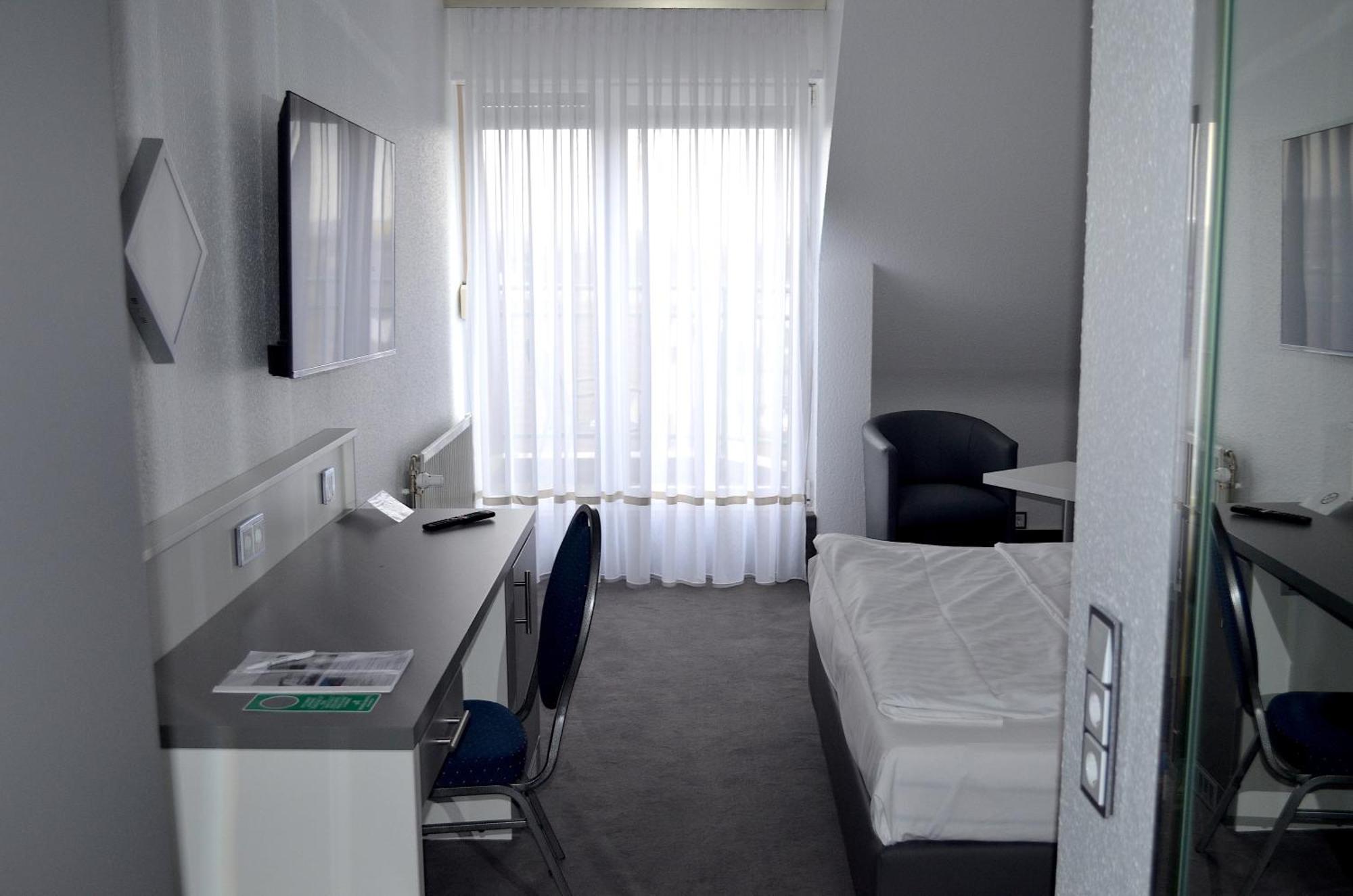 Weber Hotel MHG Kültér fotó