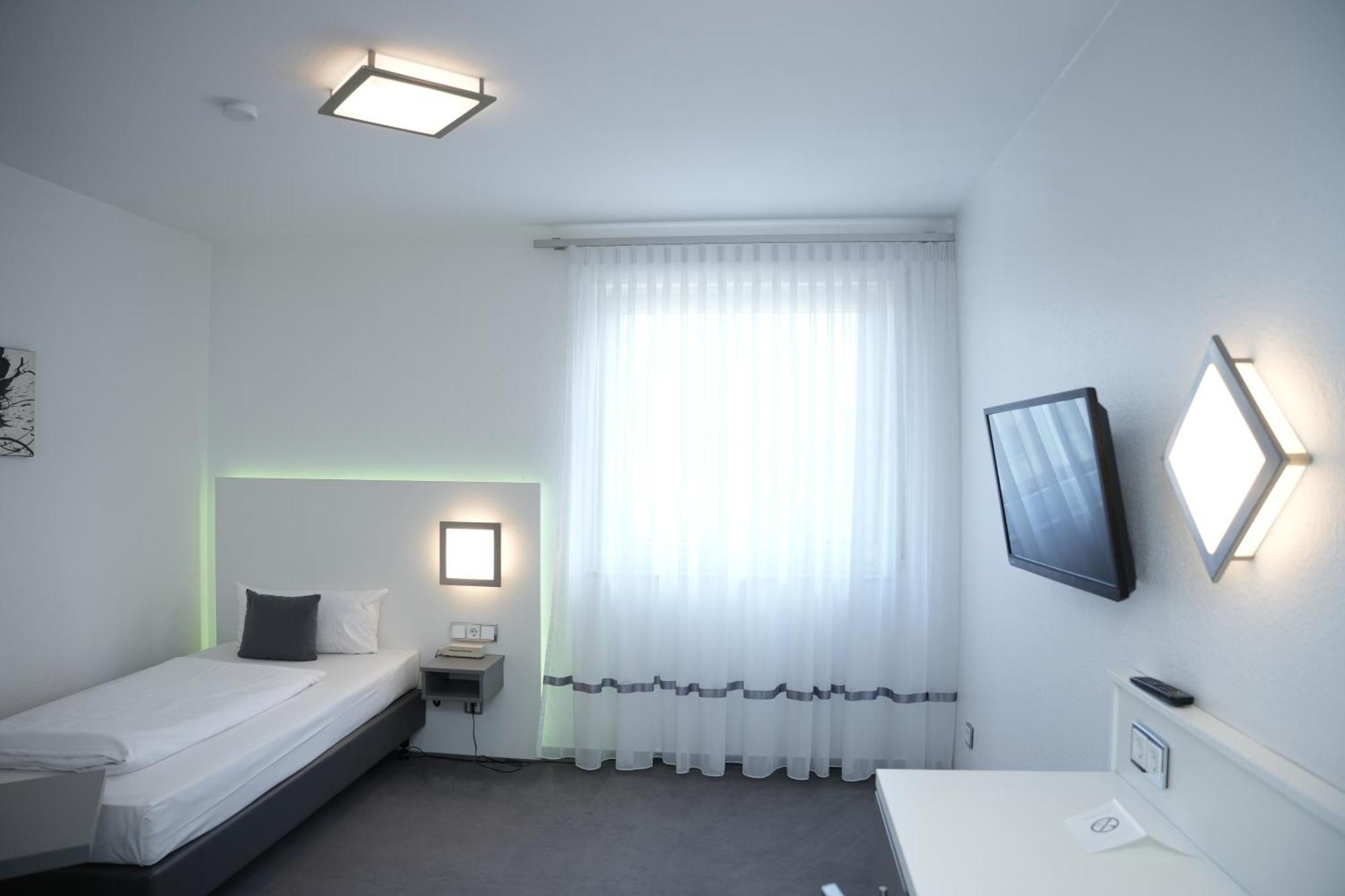 Weber Hotel MHG Kültér fotó