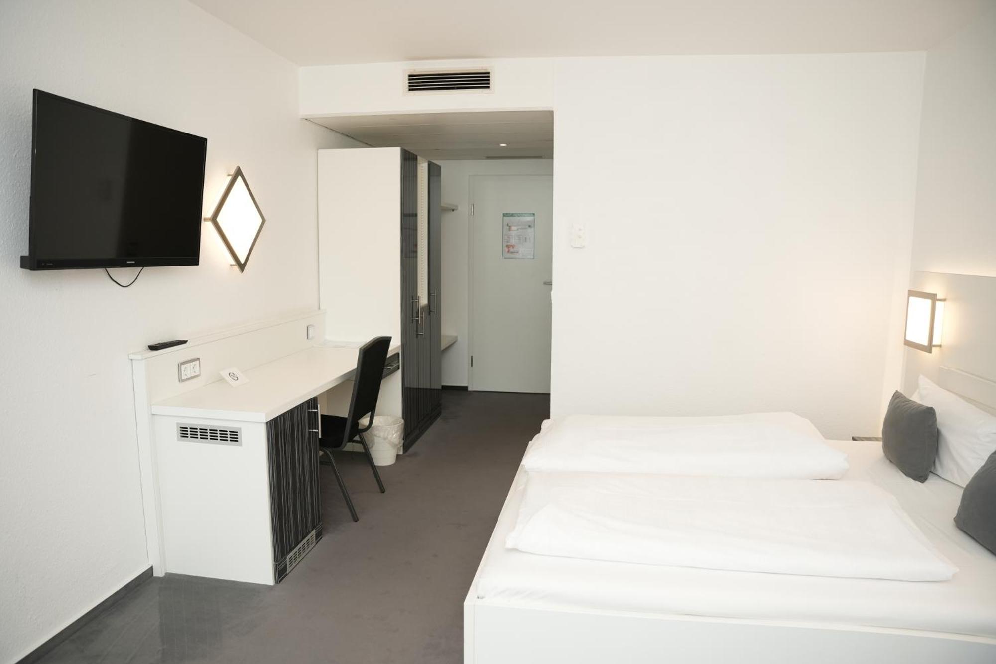 Weber Hotel MHG Kültér fotó