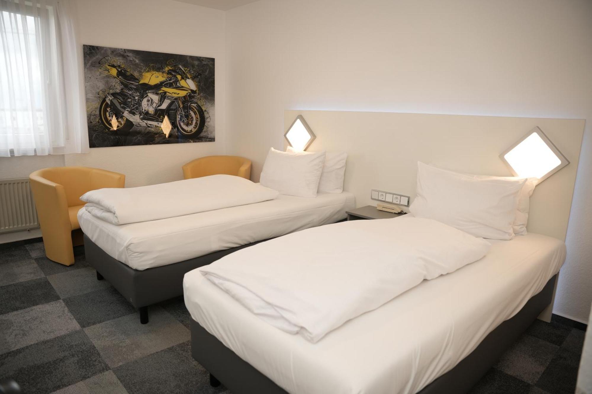 Weber Hotel MHG Kültér fotó
