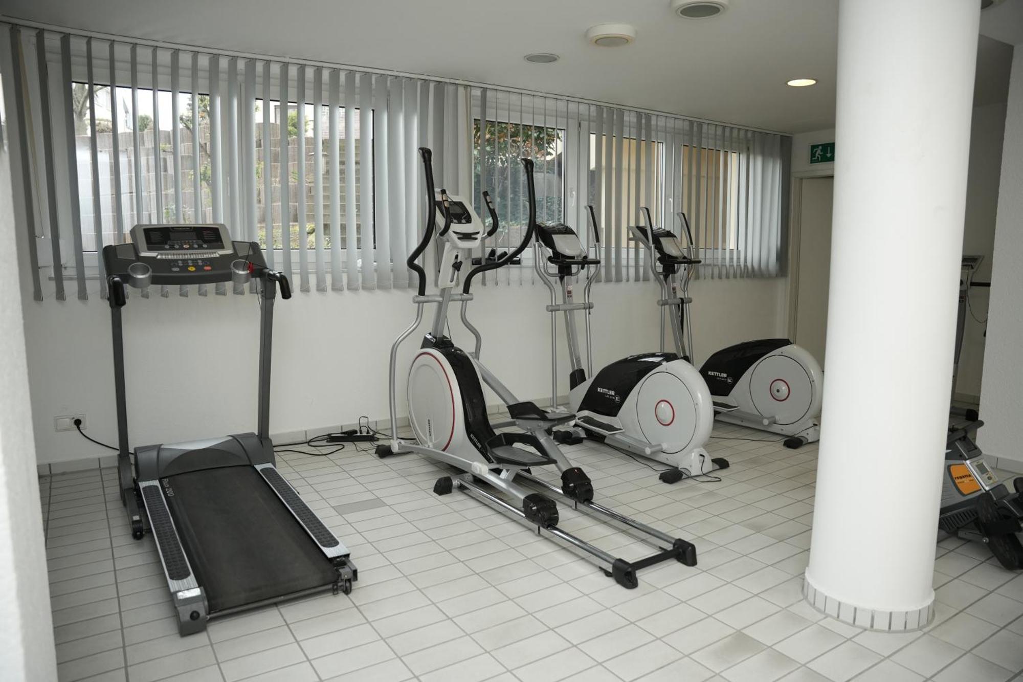 Weber Hotel MHG Kültér fotó