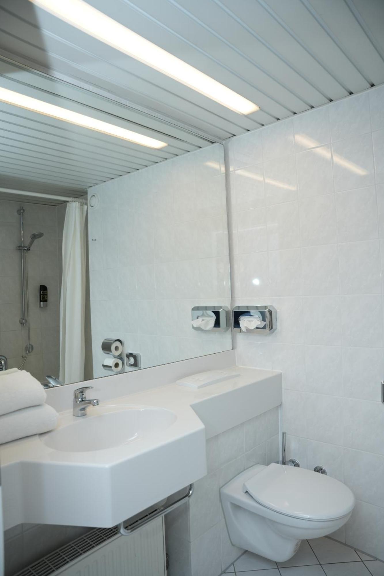 Weber Hotel MHG Kültér fotó